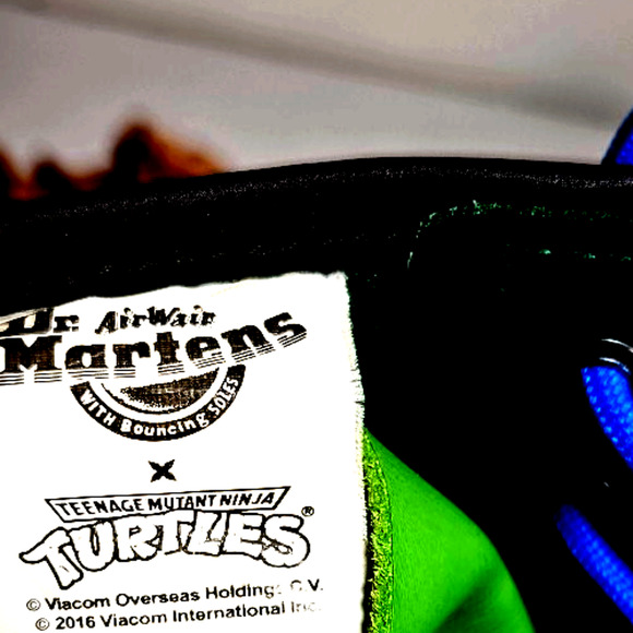 Dr. Martens TMNT Leonardo Boots GLOW IN THE DARK – Rare – Women’s 7 / Men’s 6 - Picture 13 of 14